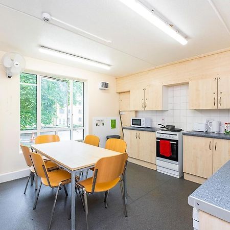 Private Rooms In Colindale - Sk The Hyde Exterior photo