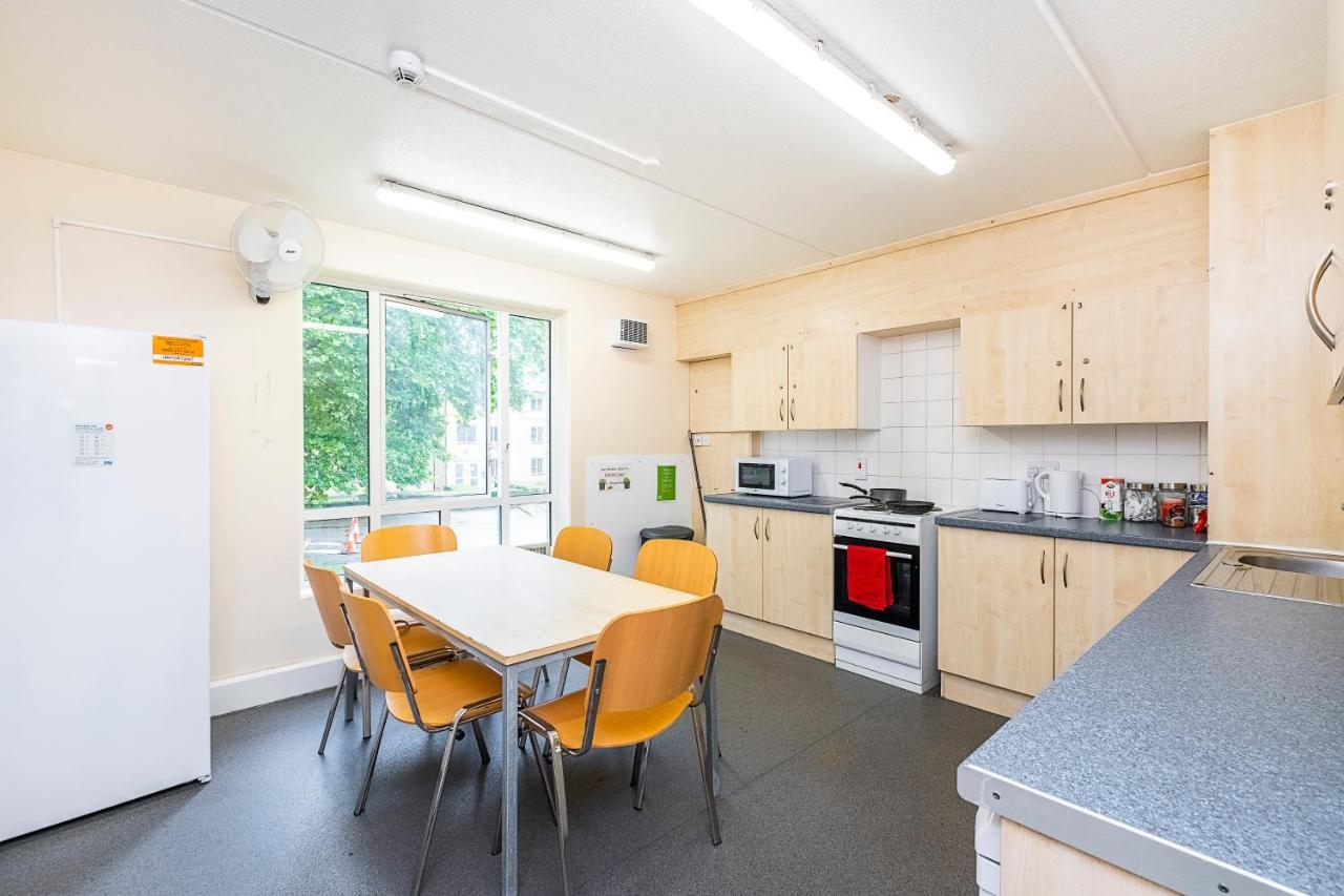 Private Rooms In Colindale - Sk The Hyde Exterior photo