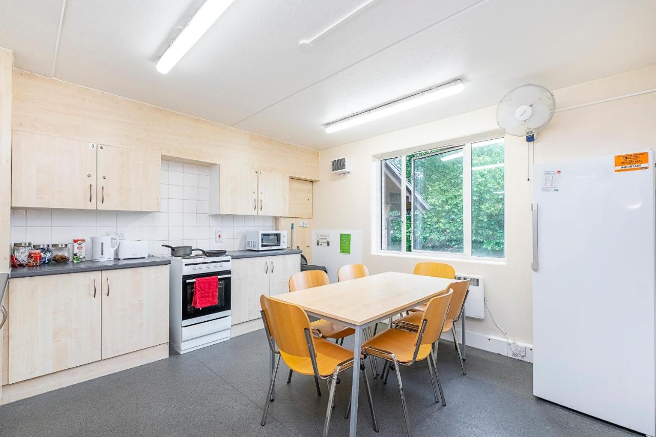 Private Rooms In Colindale - Sk The Hyde Exterior photo